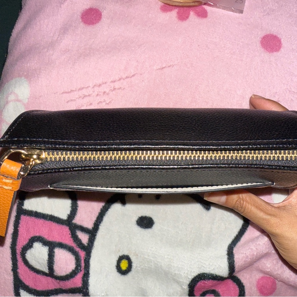 Marc Jacobs Black and Cream Makeup Bag - Picture 4 of 5